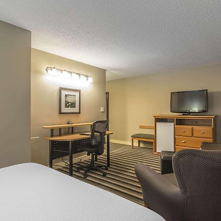 Quality Inn West Edmonton Ngoại thất bức ảnh