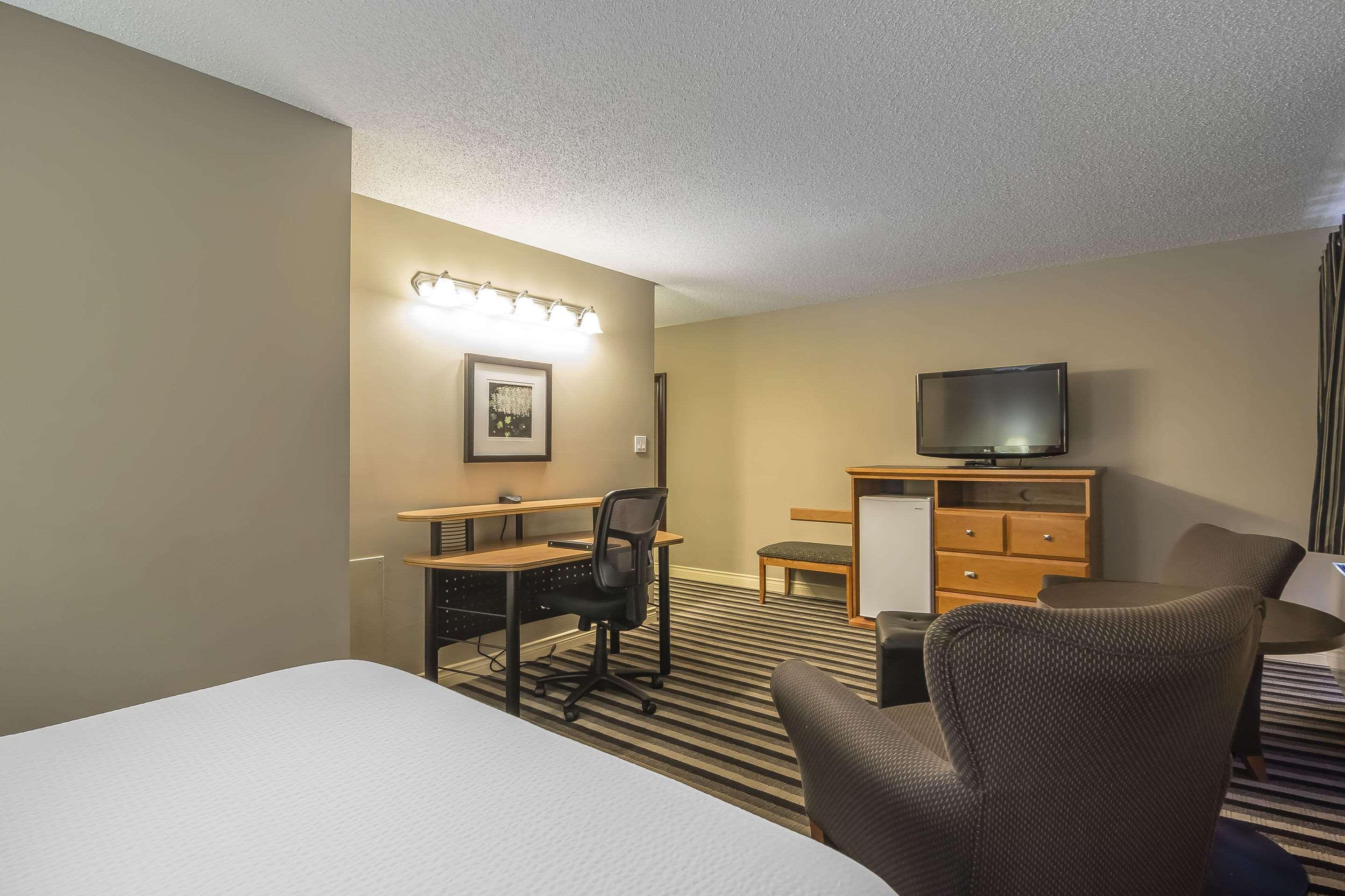 Quality Inn West Edmonton Ngoại thất bức ảnh