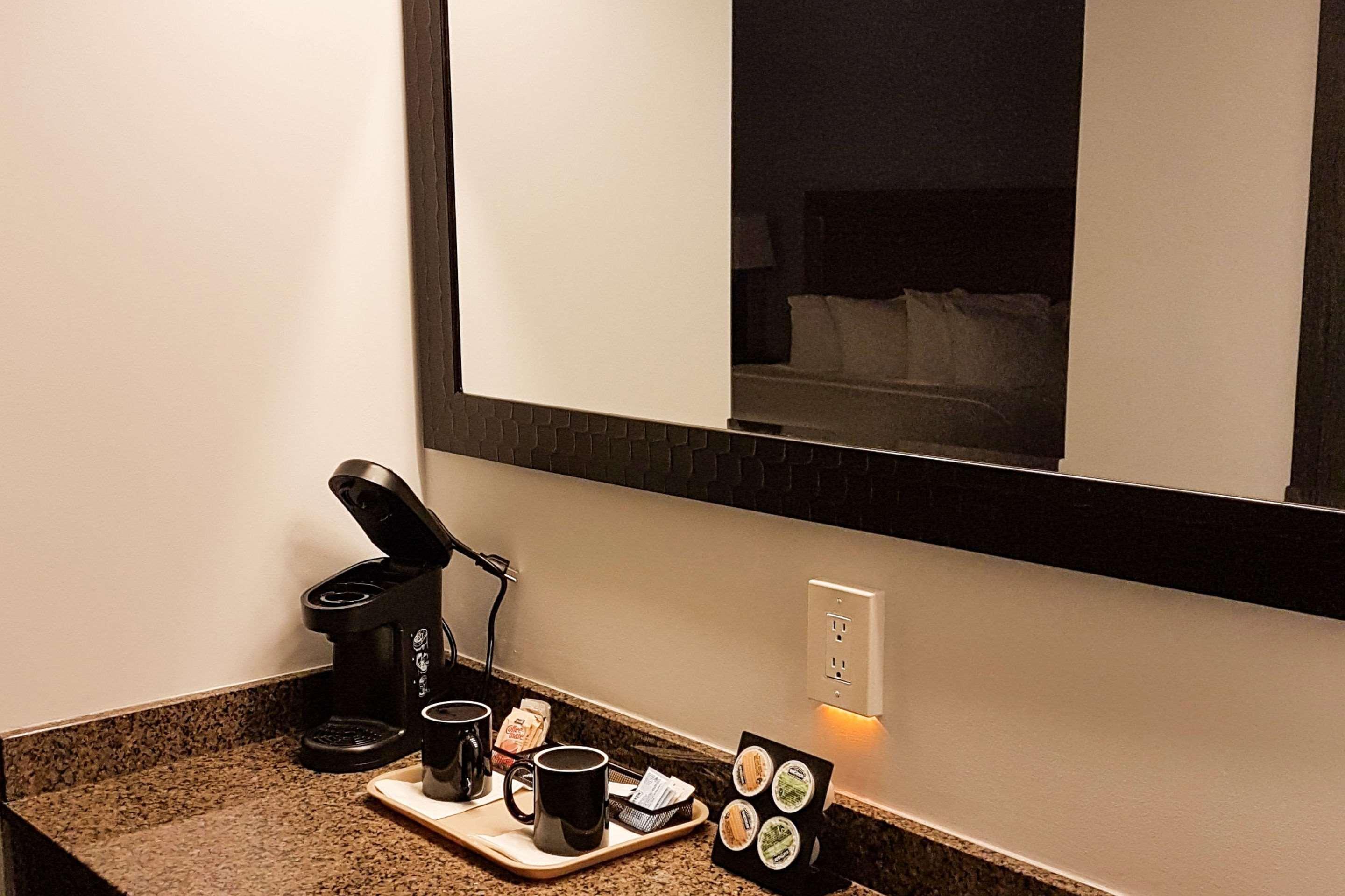 Quality Inn West Edmonton Ngoại thất bức ảnh