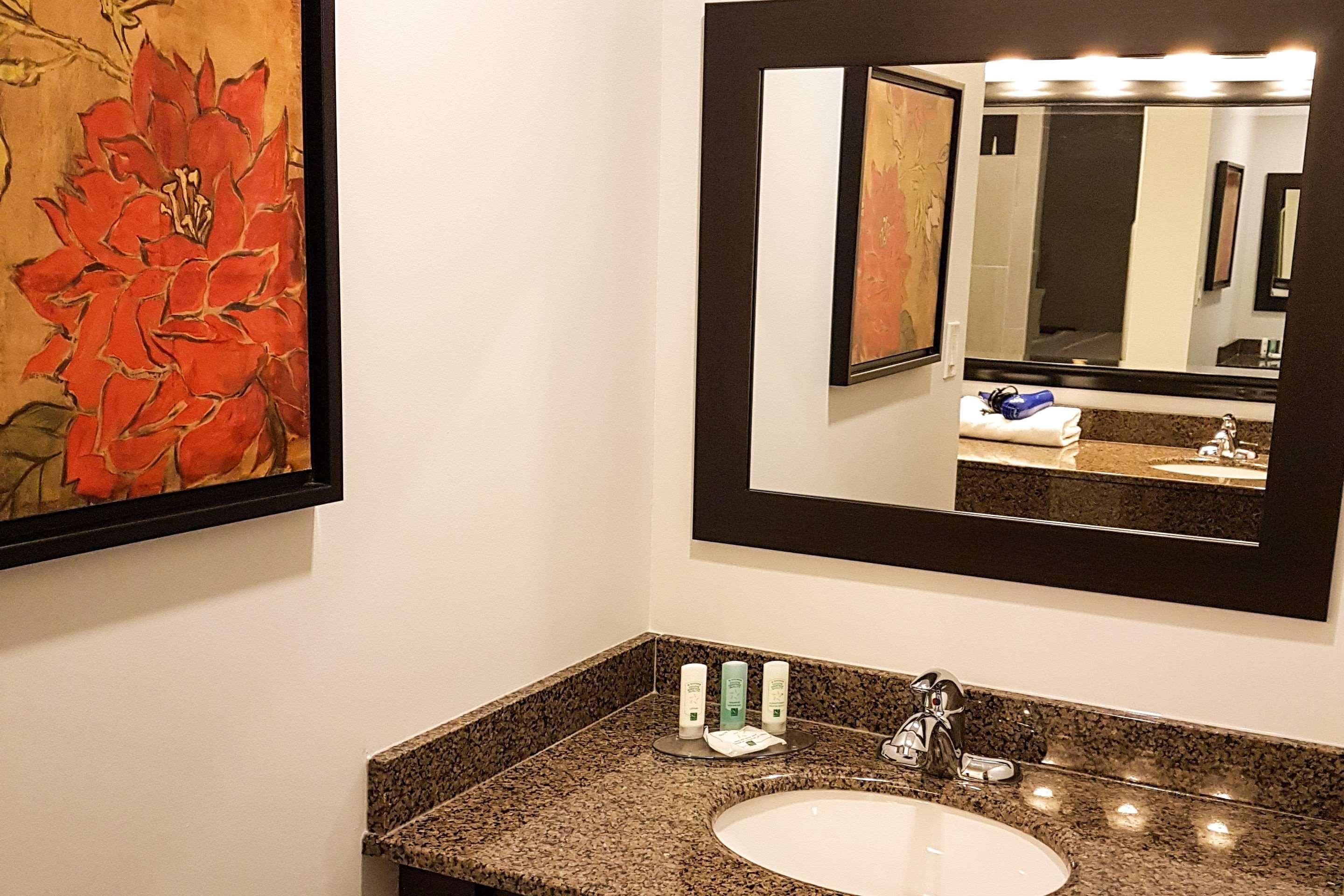 Quality Inn West Edmonton Ngoại thất bức ảnh