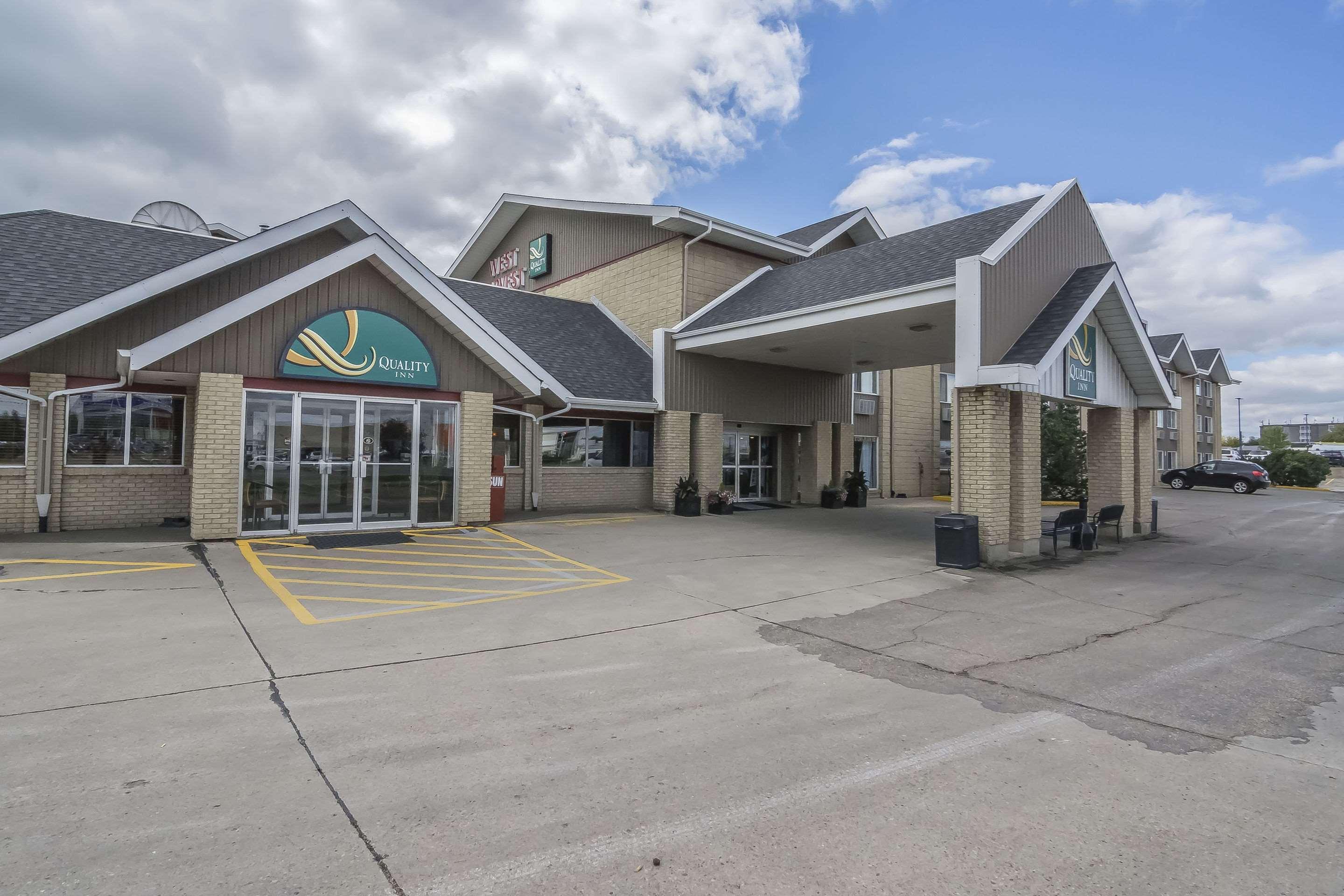 Quality Inn West Edmonton Ngoại thất bức ảnh
