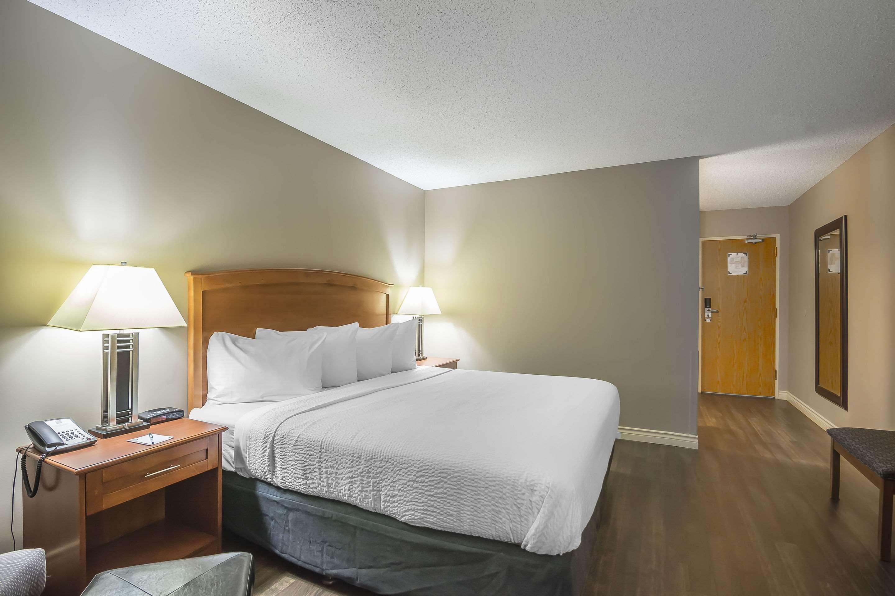 Quality Inn West Edmonton Ngoại thất bức ảnh