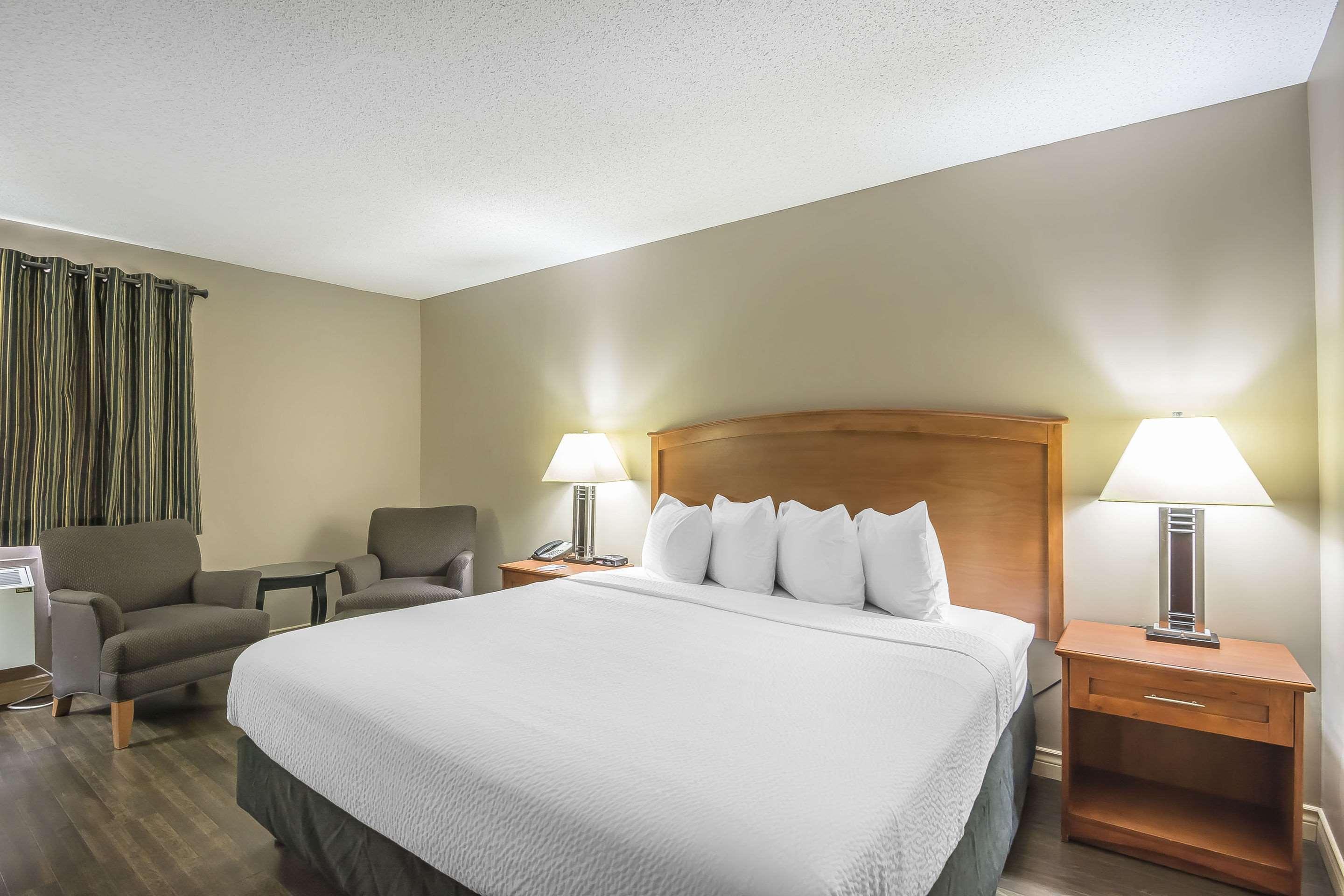 Quality Inn West Edmonton Ngoại thất bức ảnh